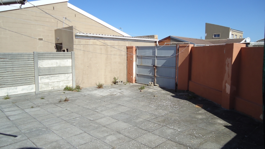 2 Bedroom Property for Sale in Rocklands Western Cape